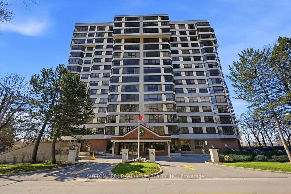 1271 Walden Circle #403, Mississauga, ON L5J 4R4