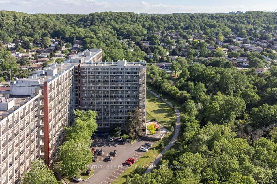 350 Quigley Road #231, Hamilton, ON L8K 5N2
