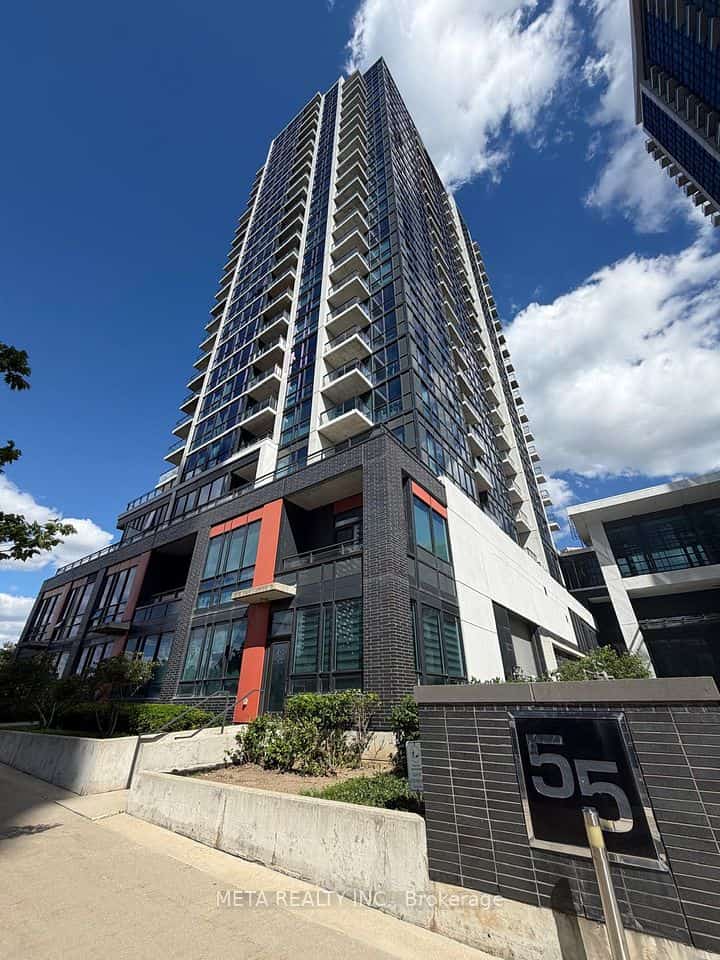 55 Eglinton Avenue W #706, Mississauga, ON L5R 0E4