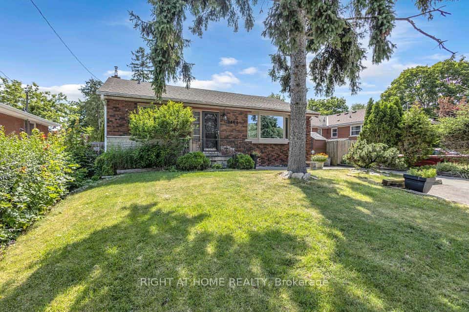 1404 Bunnell Drive, Burlington, ON L7P 2E1