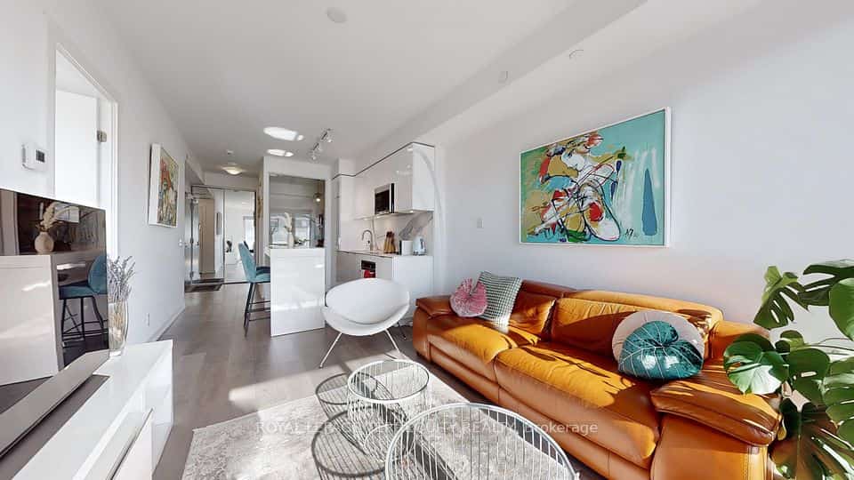 609 Avenue Road #906, Toronto, ON M4V 0B1