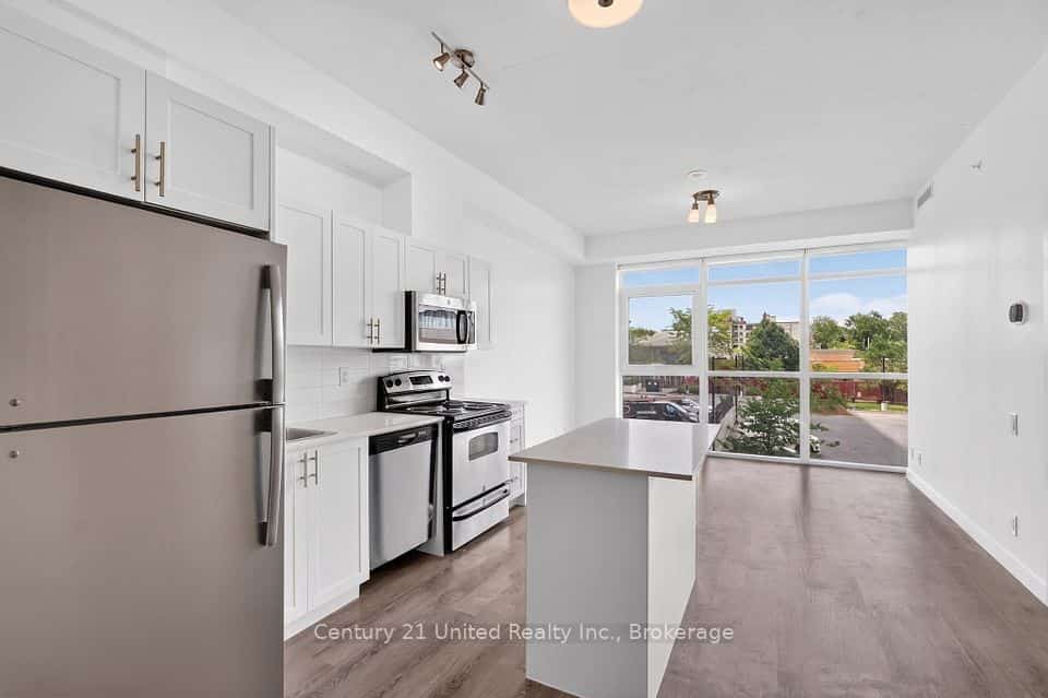 100 Bond Street E #422, Oshawa, ON L1G 0B7