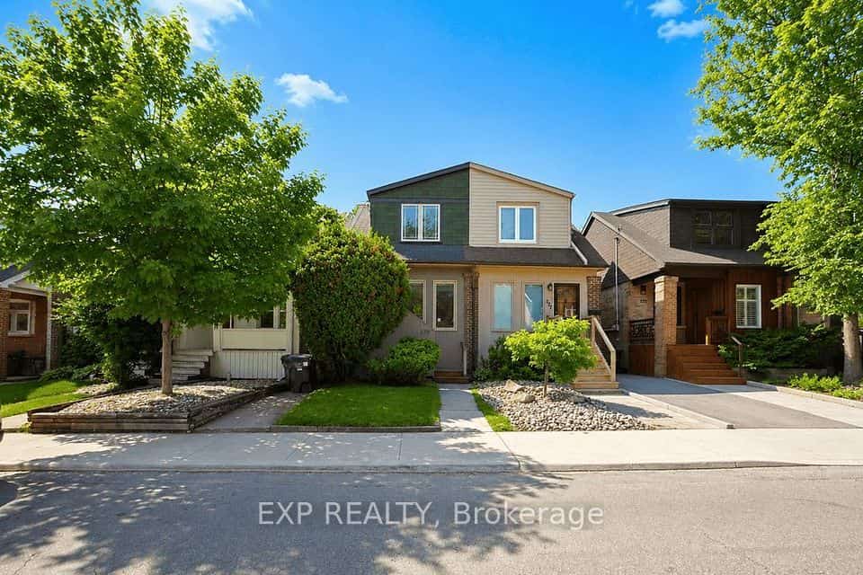 379 Davisville Avenue, Toronto, ON M4S 1H4