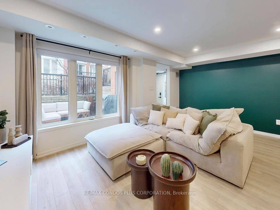 29 Florence Wyle Lane, Toronto