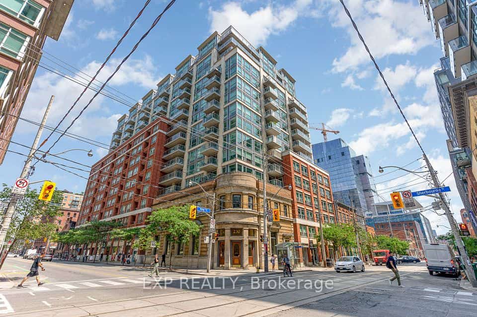 230 King Street #614, Toronto, ON M5A 1K5