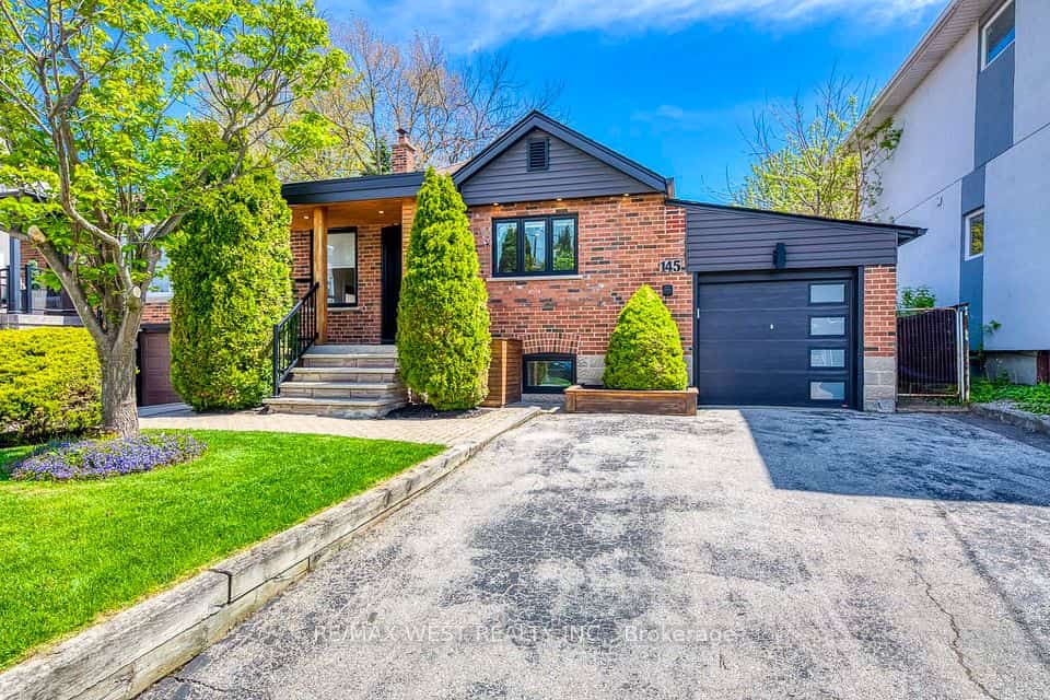 145 Bexhill Avenue, Toronto, ON M1L 3C5