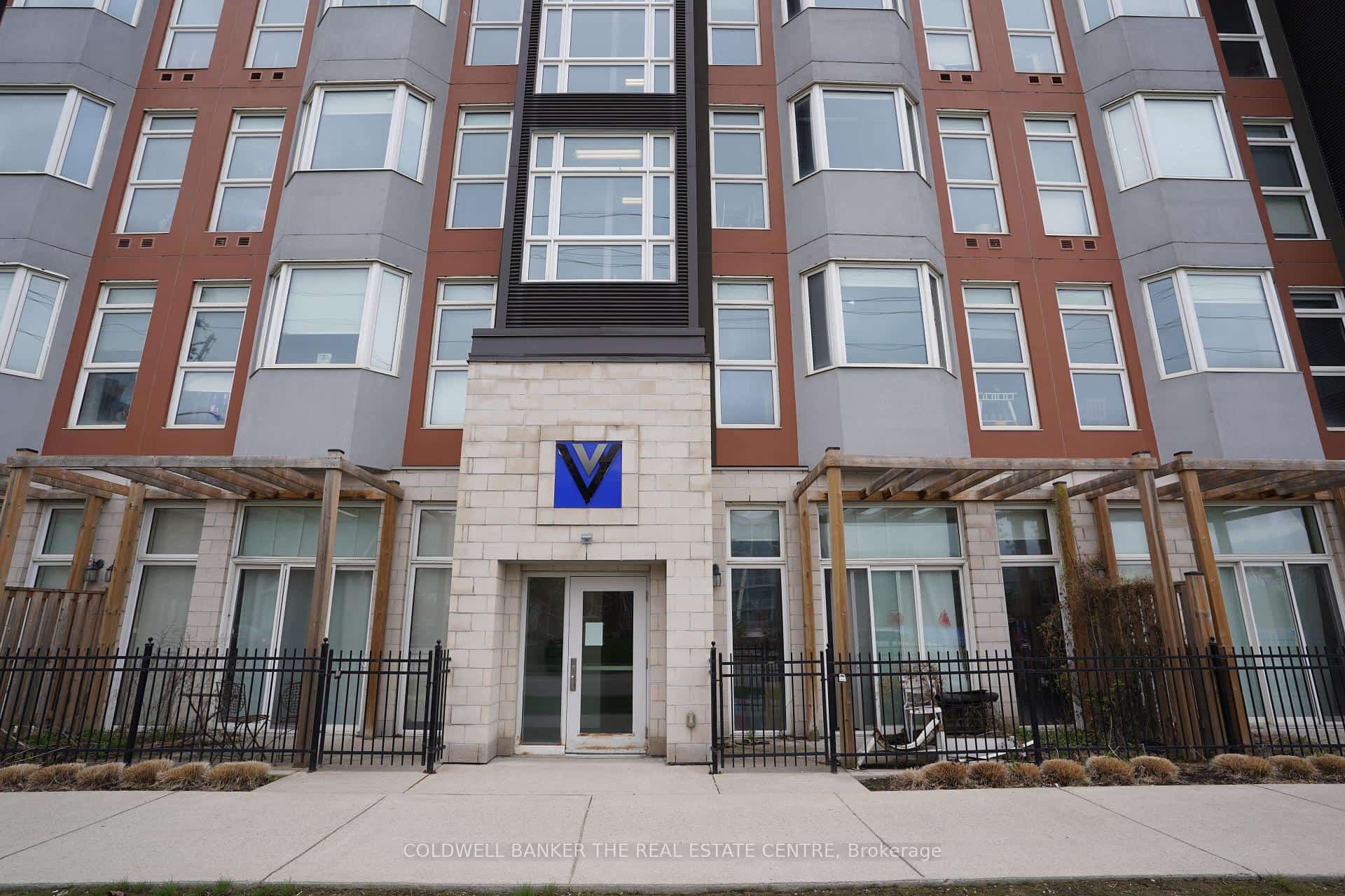253 Albert Street #113, Waterloo, ON N2L 3T7