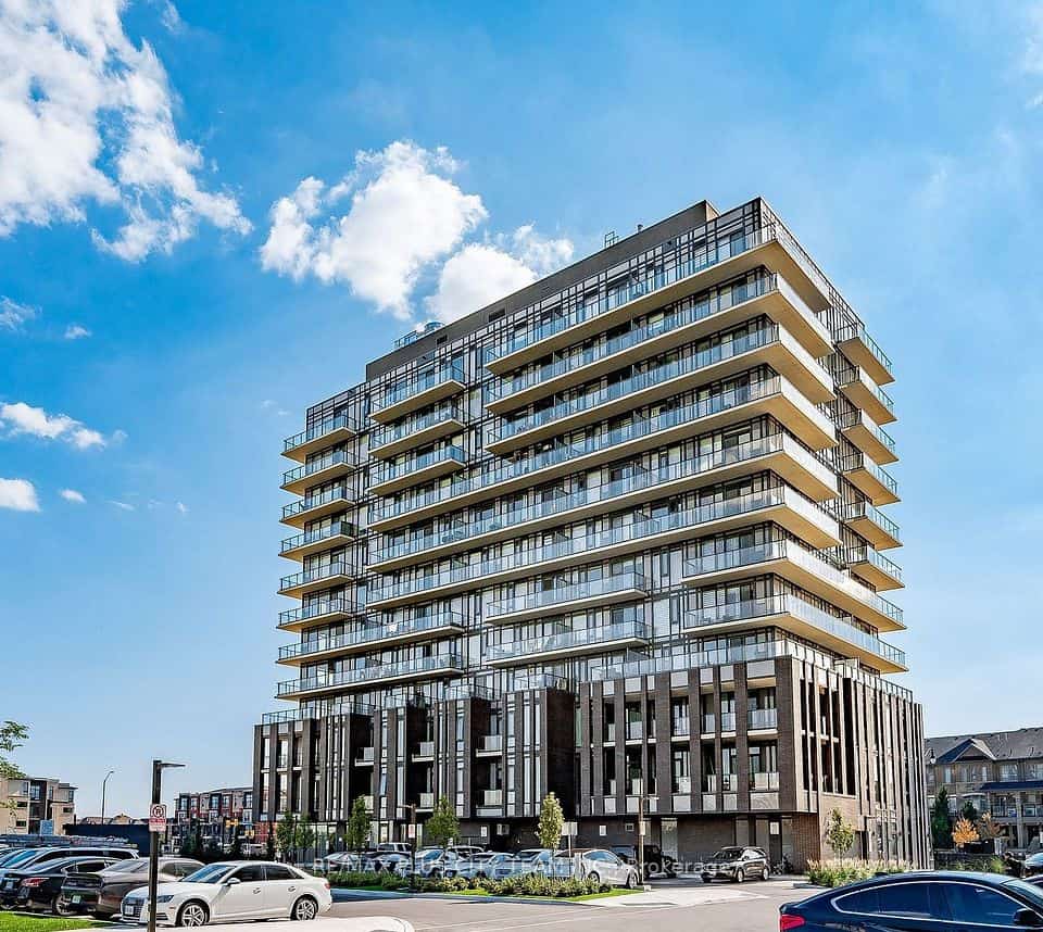 215 Veterans Drive S #103, Brampton, ON L7A 5L6