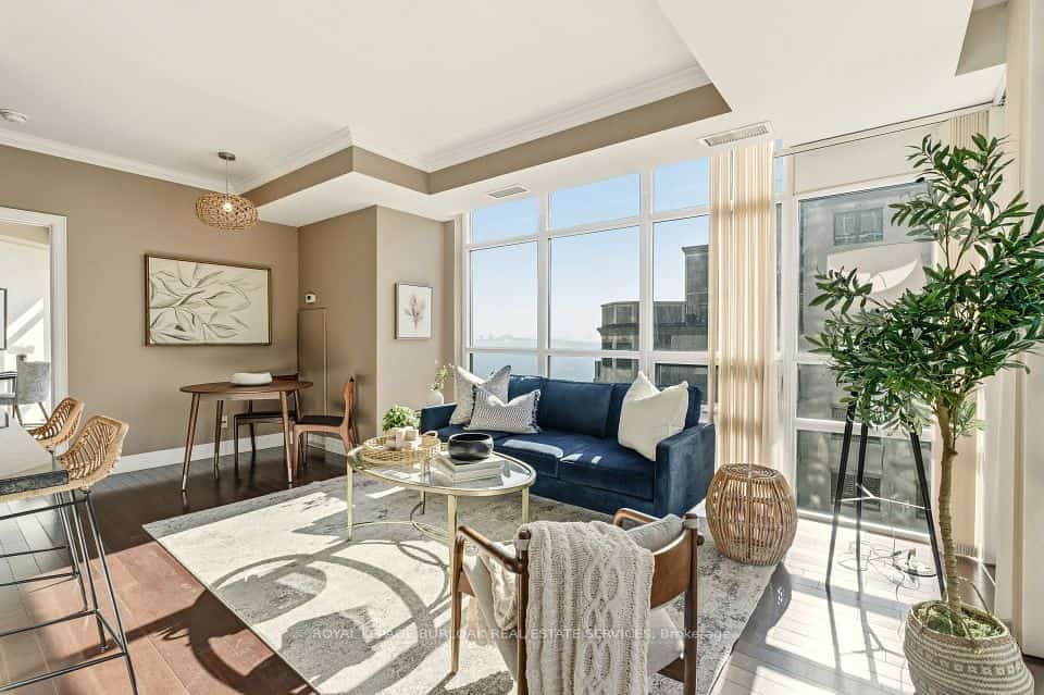 360 Pearl Street #804, Burlington, ON L7R 1E1