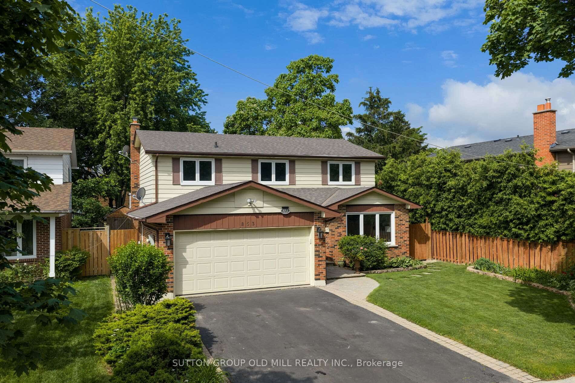 853 Kowal Drive, Mississauga, ON L5H 3T3