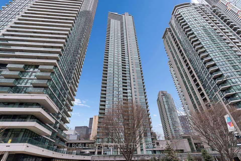 16 Harbour Street, Toronto