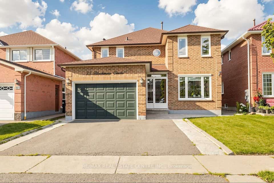 33 Blackmere Circle, Brampton, ON L6W 4B6