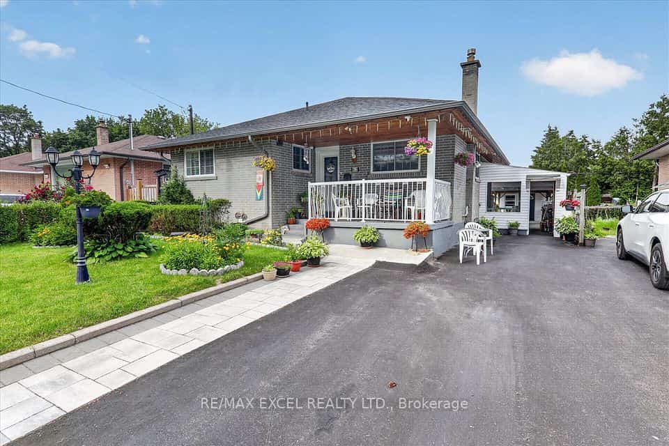 62 Sundance Crescent, Toronto, ON M1G 2M2