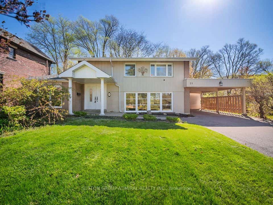 21 Rialto Drive, Toronto, ON M3A 2N7