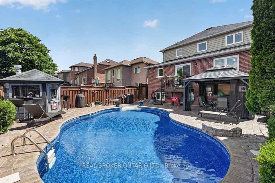74 Harley Avenue, Halton Hills, ON L7G 5R8