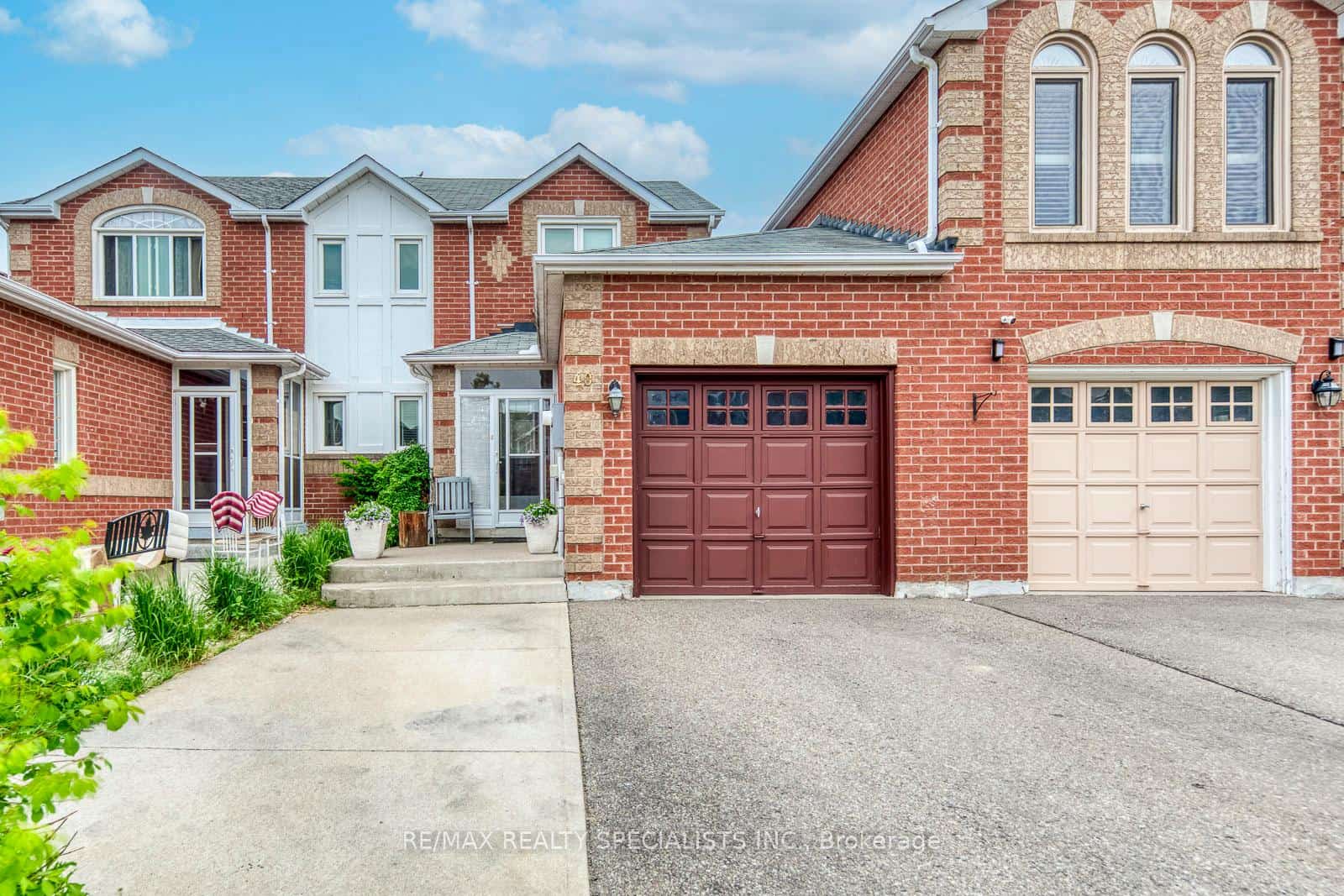 40 Mannel Crescent, Brampton, ON L6Y 5E2