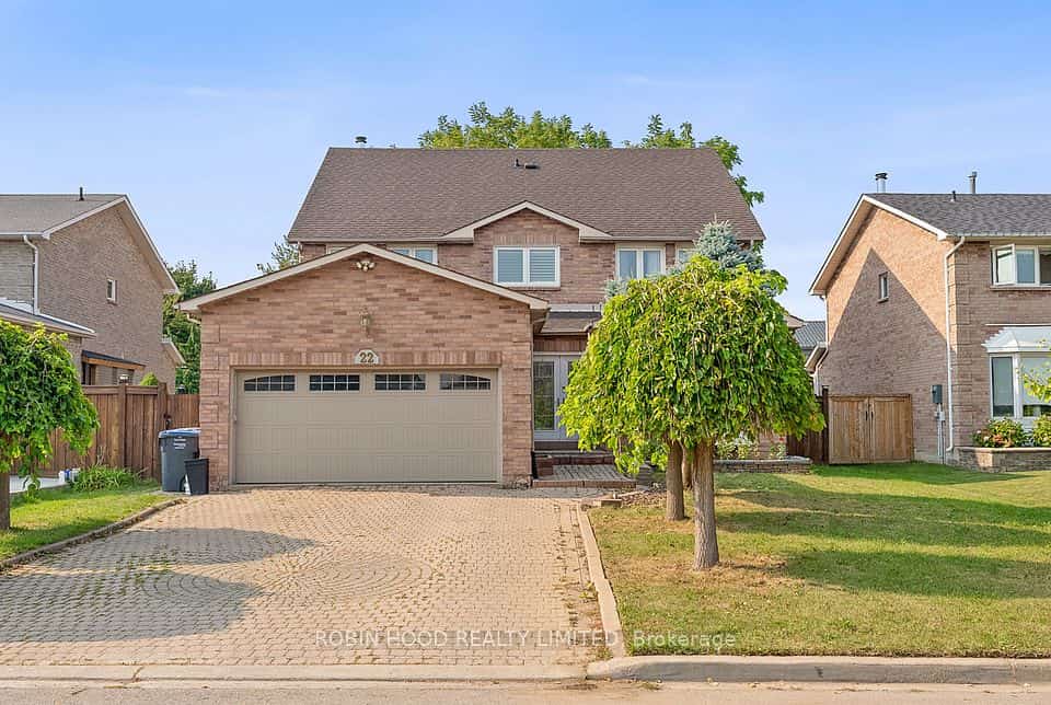22 Strangway Court, Brampton, ON L6Z 4L4