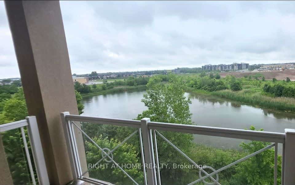 1360 Costigan Road #404, Milton, ON L9T 0Y8
