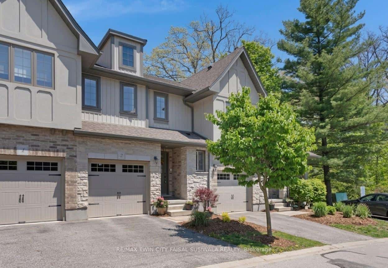 635 Saginaw Parkway #2, Cambridge, ON N1T 0C1