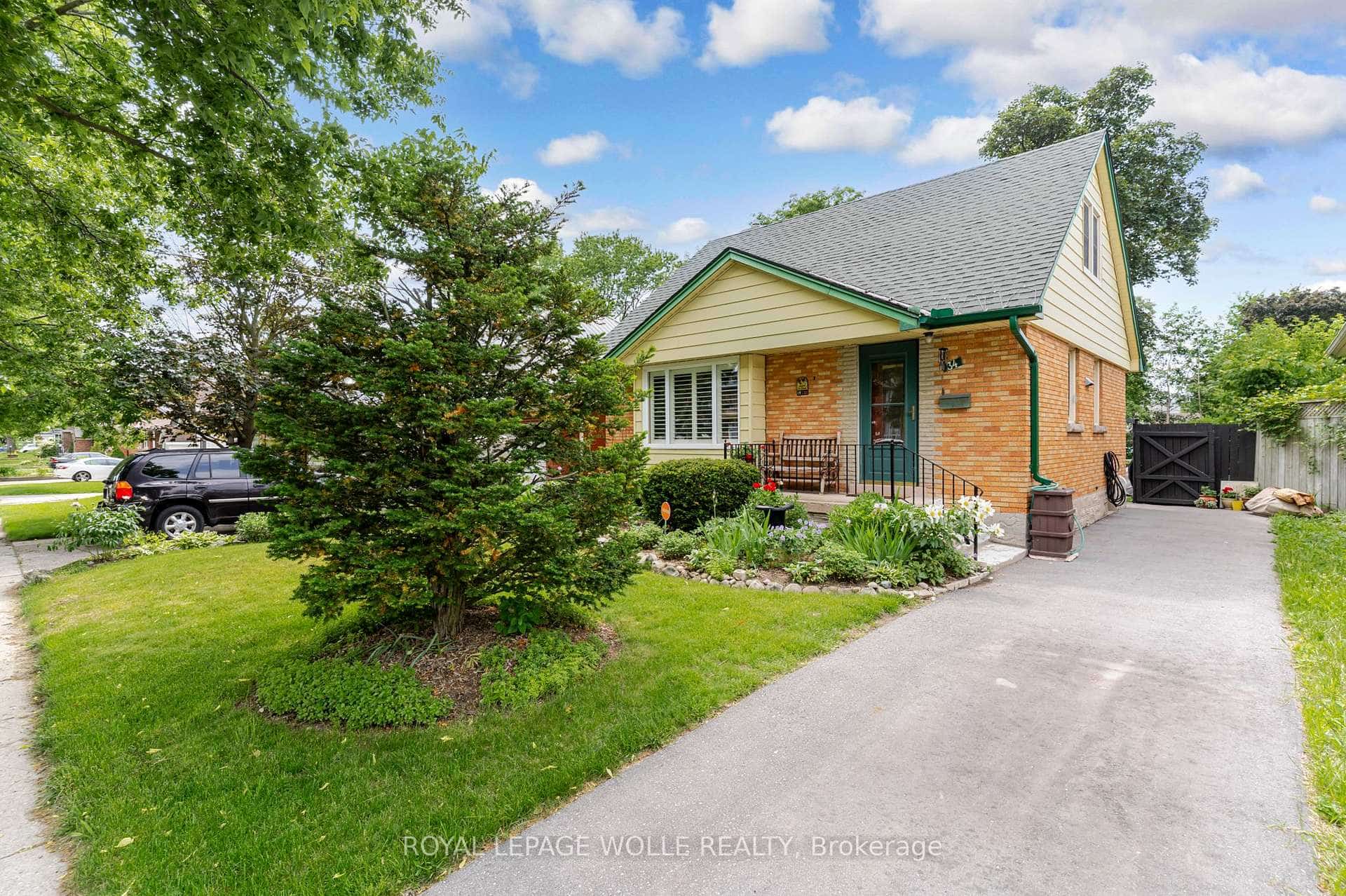 34 6 Avenue, Kitchener, ON N2C 1R1