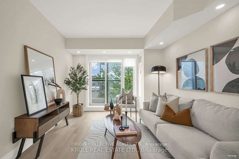 701 W Sheppard Avenue W #229, Toronto, ON M3H 0B2