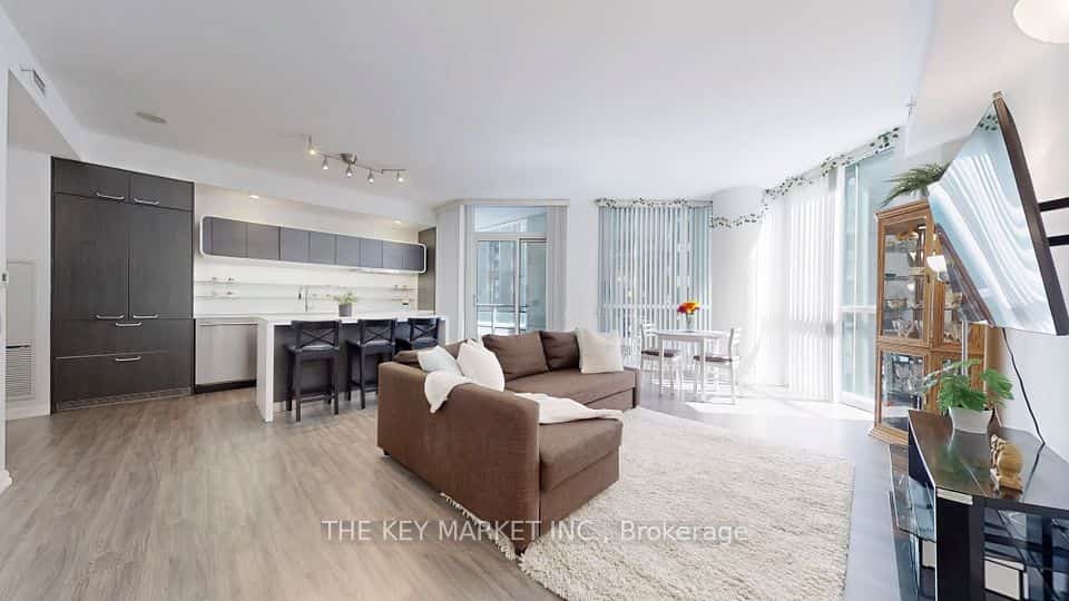 45 Charles Street E #511, Toronto, ON M4Y 0B8