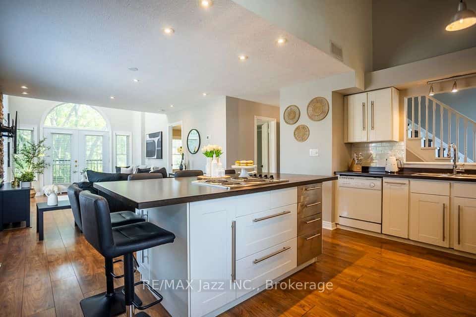 1655 Nash Road #C2, Clarington, ON L1E 1S8