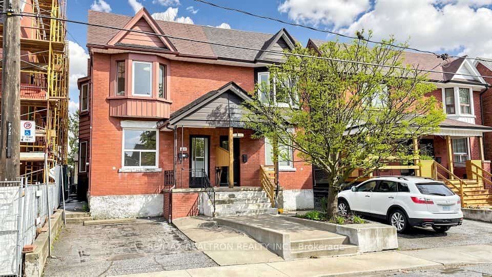 318 Westmoreland Avenue, Toronto, ON M6H 3A5