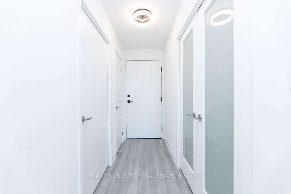 292 Verdale Crossing #805B, Markham, ON L6G 0G6