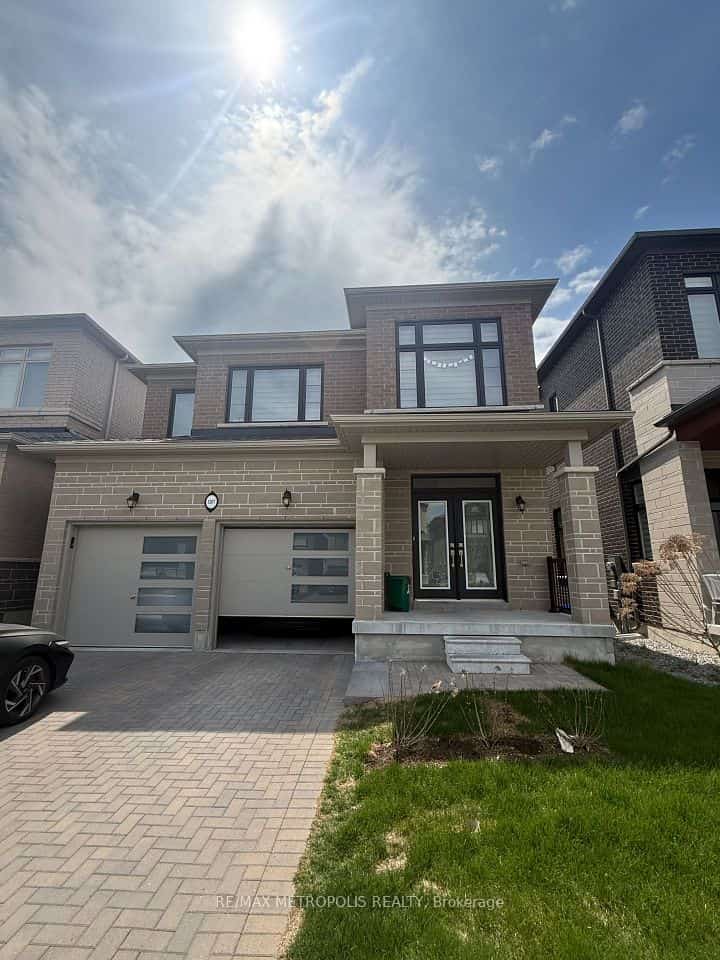 1207 Wilmington Avenue, Oshawa, ON L1L 0T4