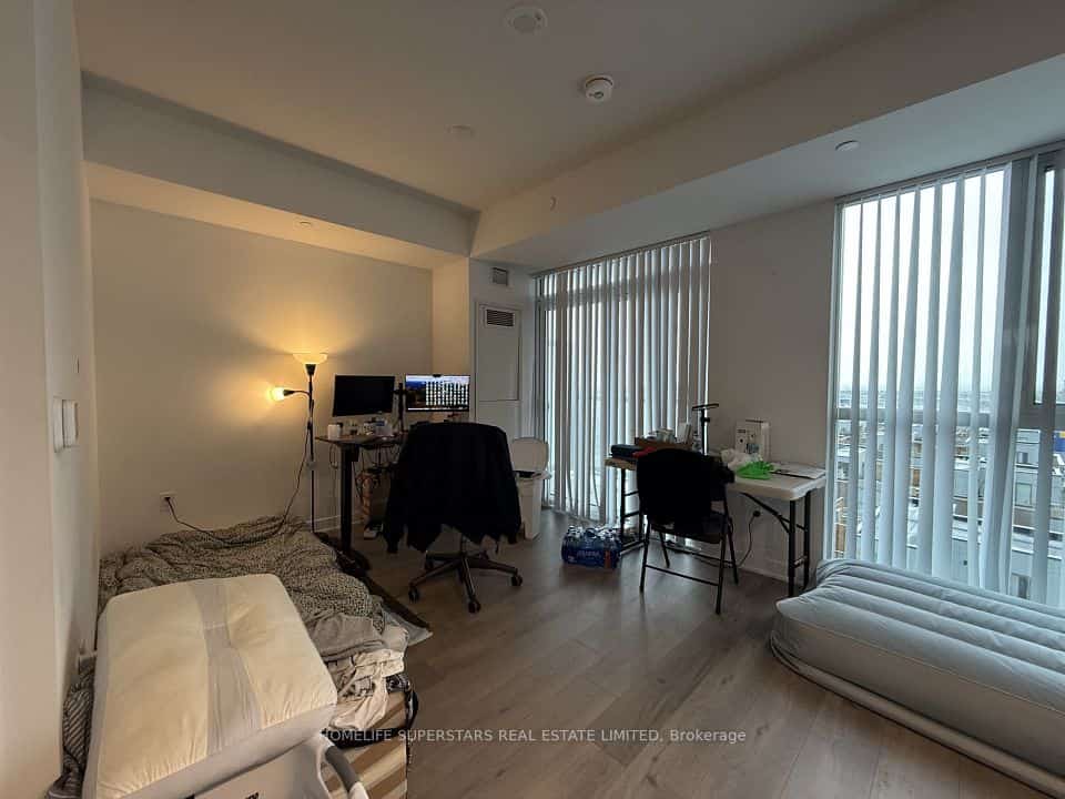 Mobilio Condos - South Tower, Vaughan