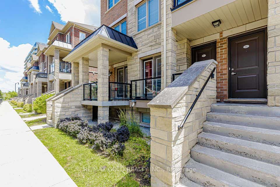 200 Veterans Drive #40, Brampton, ON L7A 4S6