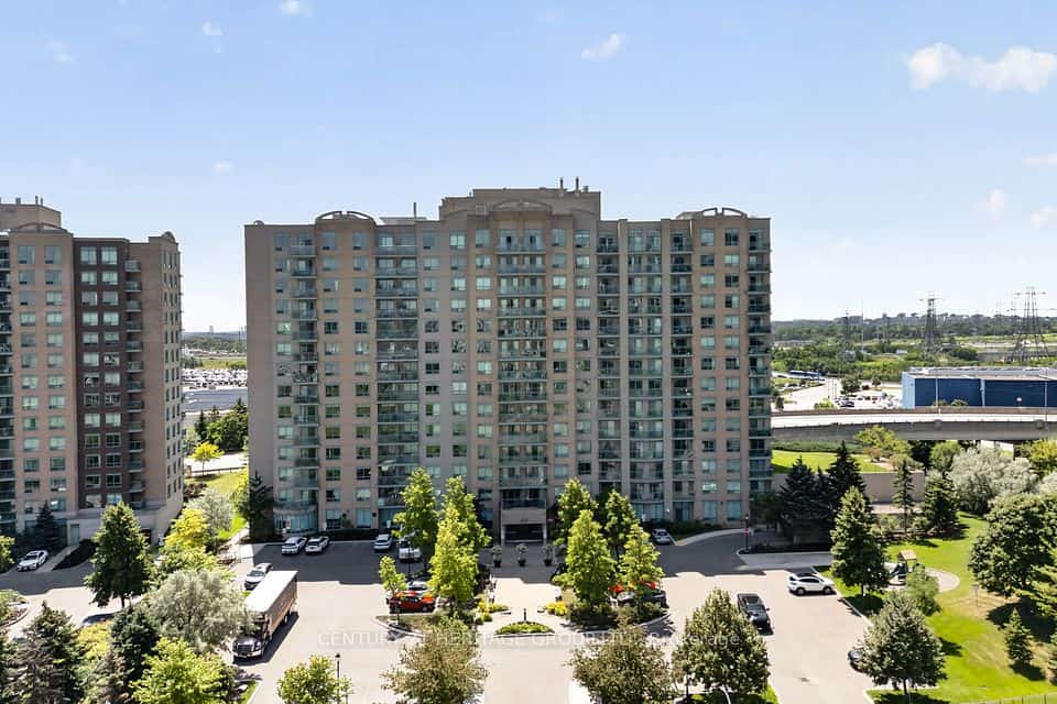39 Oneida Crescent #1017, Richmond Hill, ON L4B 4T9