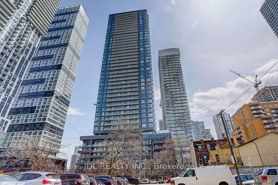 159 Dundas Street E #704, Toronto, ON M5B 0A9