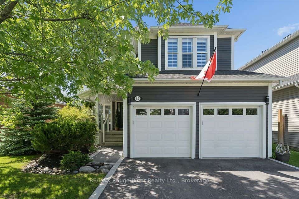 49 Hanson Crescent, Whitby, ON L1M 2K9