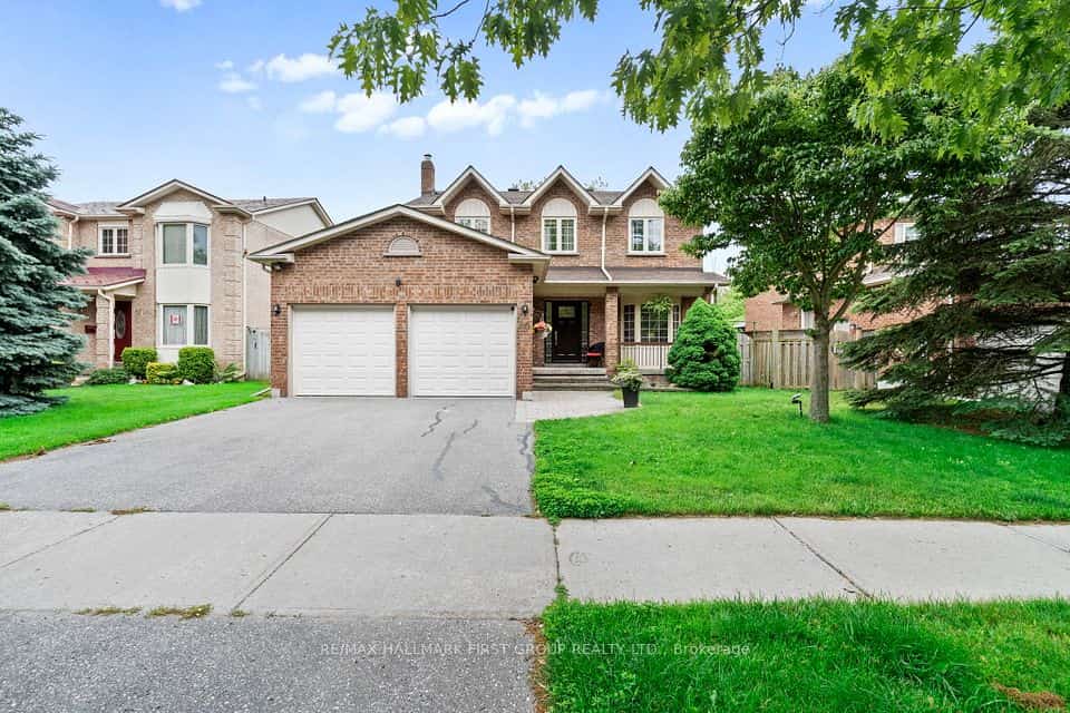 60 Spiers Crescent, Ajax, ON L1S 6Y6