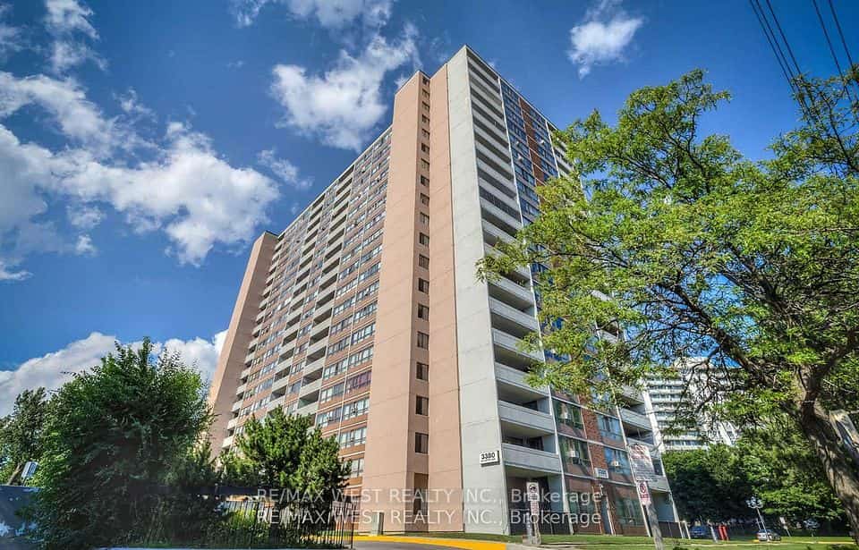 3380 Eglinton Avenue East Condos, Toronto