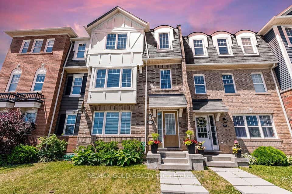 50 Ganton Heights, Brampton, ON L7A 0T3