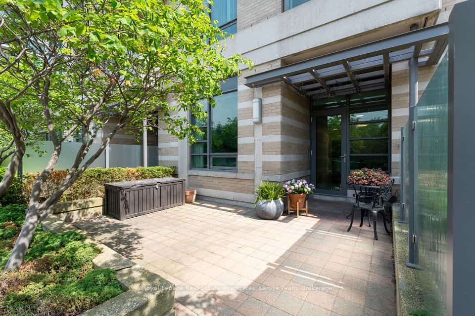 225 Sherway Gardens Road #102, Toronto, ON M9C 0A3