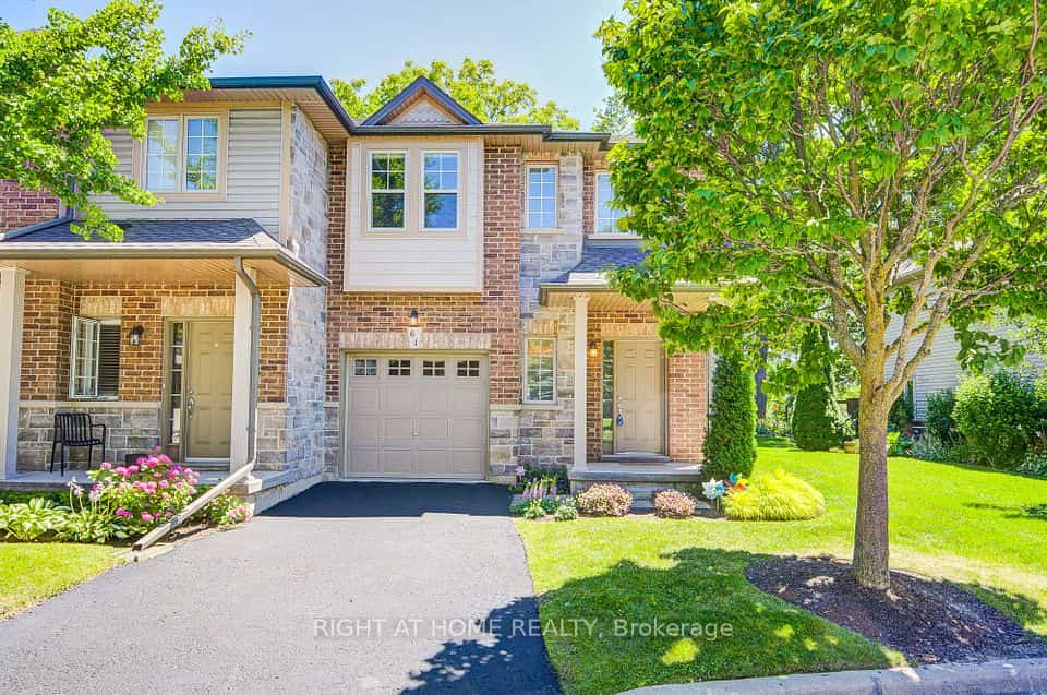 64 Myers Lane, Hamilton, ON L9G 0A5
