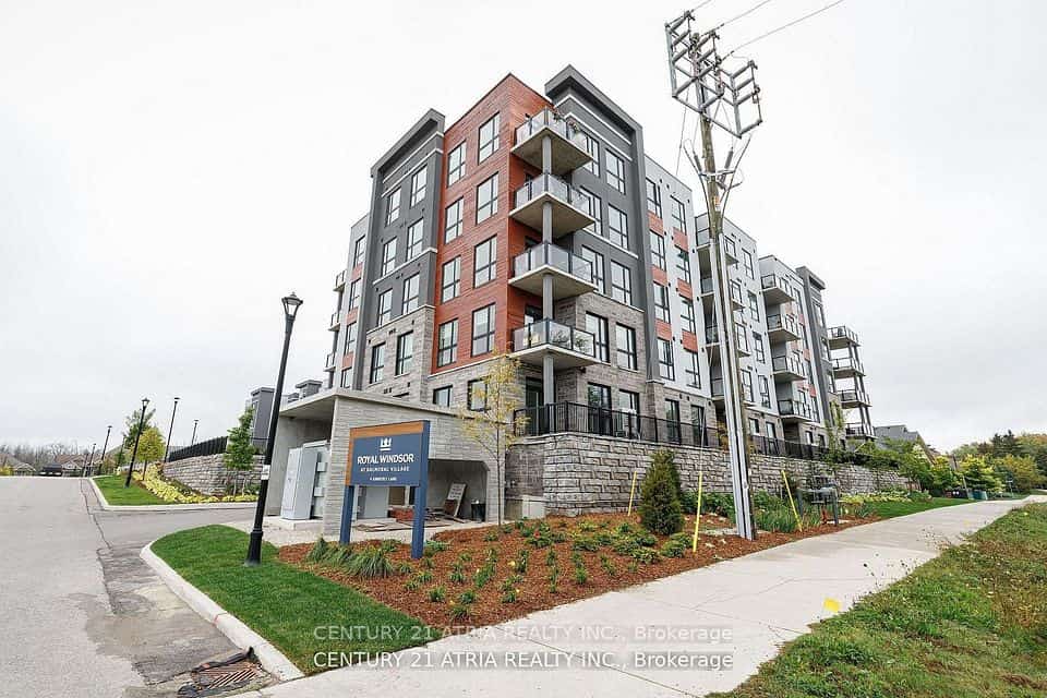 4 Kimberly Lane #124, Collingwood, ON L9Y 5T6
