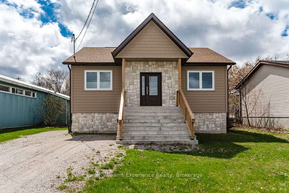 175 Elizabeth Street, Midland, ON L4R 1Y3