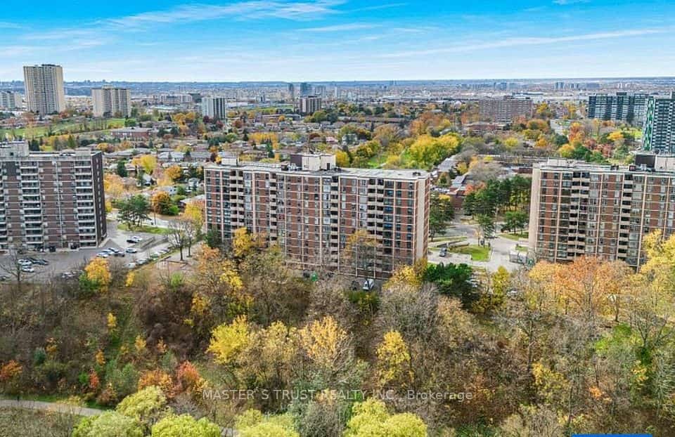 335 Driftwood Avenue #707, Toronto, ON M3N 2P3