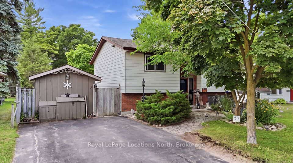 488 Maple Street, Collingwood, ON L9Y 2S5
