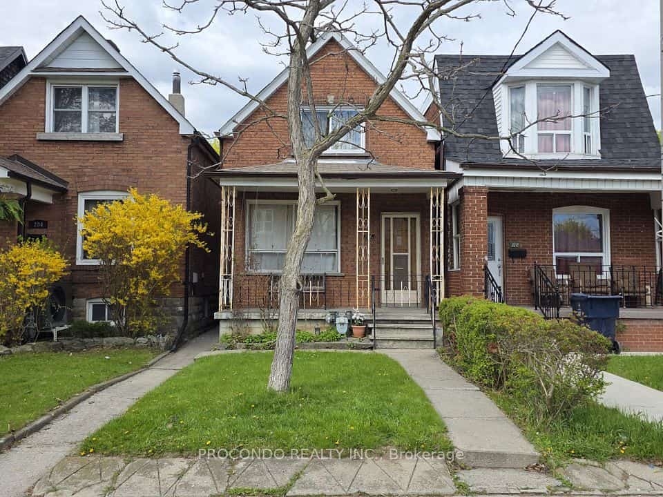286 Harvie Avenue, Toronto, ON M6E 4K7