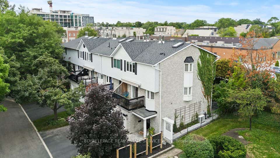 2303 Marine Drive #5, Oakville, ON L6L 1C2