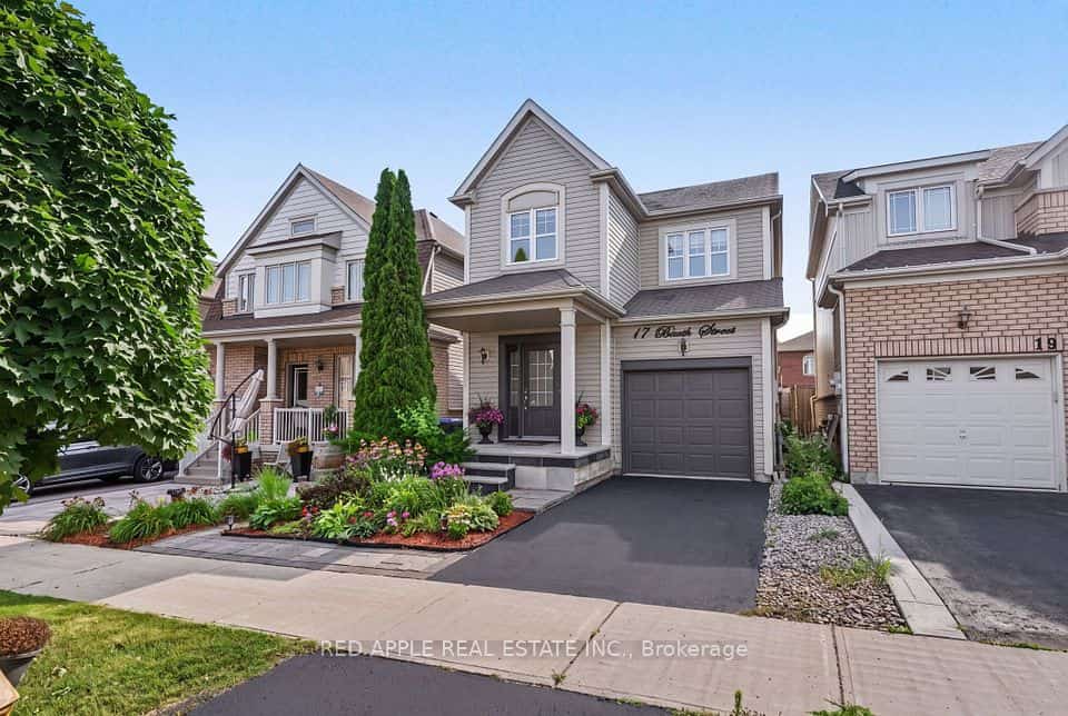 17 Booth Street, Bradford West Gwillimbury, ON L3Z 0A4