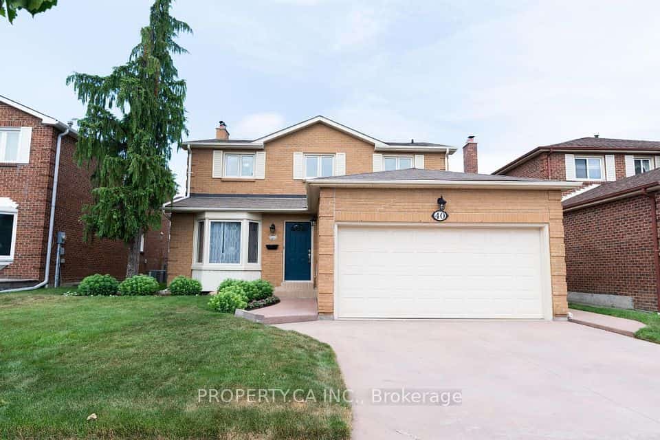 40 Buchanan Drive, Markham, ON L3R 4C7