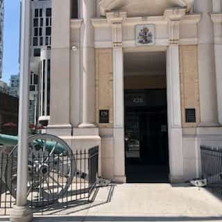 426 University Avenue #2101, Toronto, ON M5G 1S9