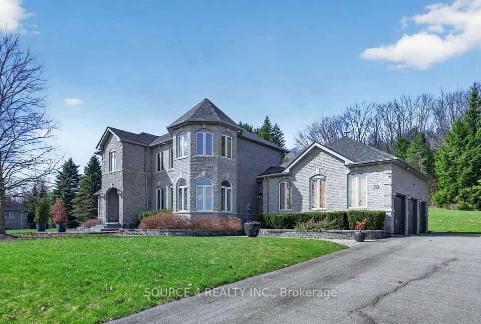70 Kilkenny Trail, Bradford West Gwillimbury, ON L3Z 3C5